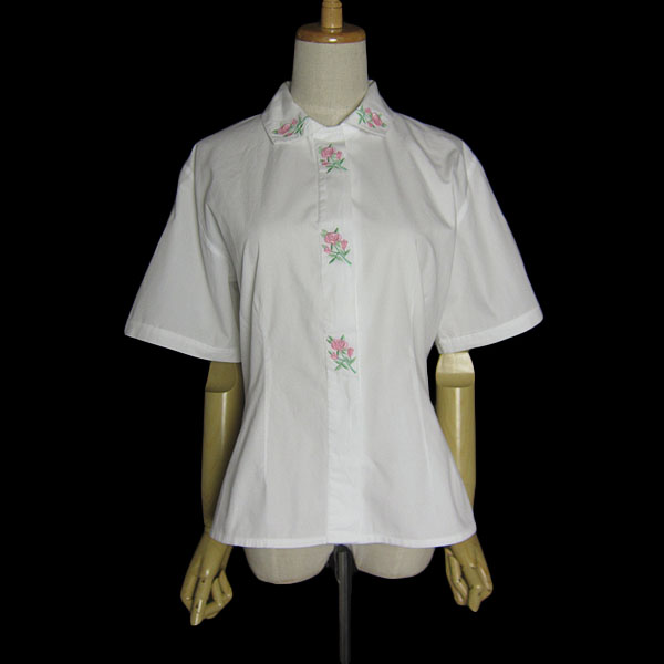 花の刺繍 シャツ 半袖 白色